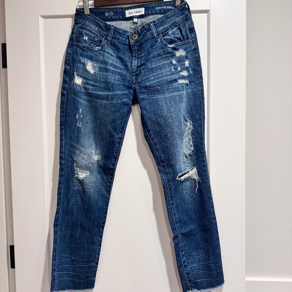 DL 1961 Skinny boyfriend distressed jeans